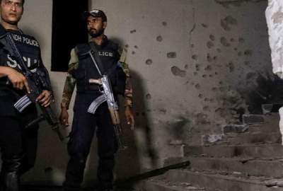 7 قتلى بينهم 3 من "طالبان" الباكستانية في هجوم على مجمع للشرطة في كراتشي