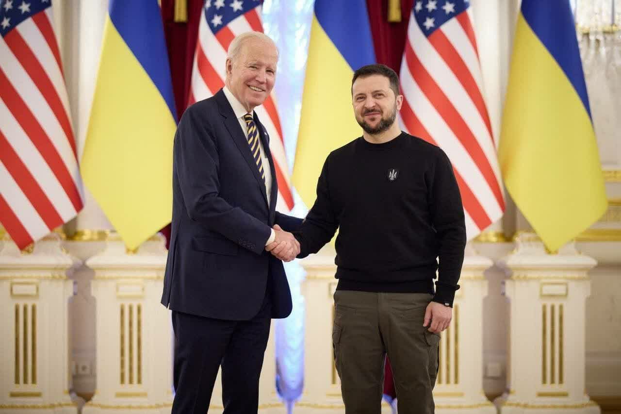 بایدن در یک سفر غیر منتظره وارد اوکراین شد