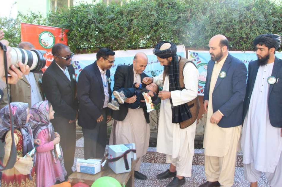 تطبیق دور بهاری واکسین فلج اطفال در هرات/ ۷۲۰ هزار کودک واکسین می شوند