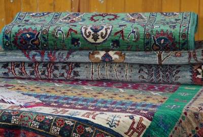 Business Economy ministry to help strengthen Afghan carpet industry
