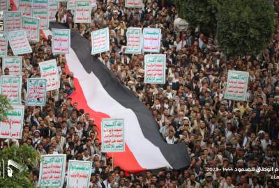 Passionate march of Yemeni people on the 8th anniversary of the attack of the Saudi coalition/ Demonstrators emphasized the continuity of stability