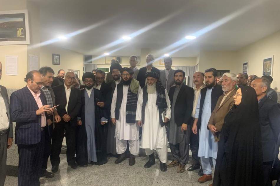 هیئت اعزامی وزارت امور مهاجرین کشور با نمایندگان مهاجر افغانستانی در ایران دیدار نمودند