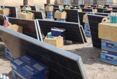 توزیع وسایل برقی آفتابی برای ۱۰۰۰ خانواده‌ی بی‌جاشده در شهر مزارشریف