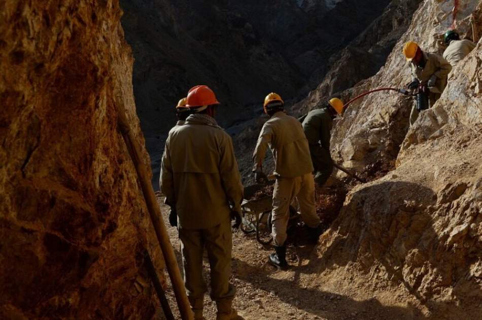 Contracts for 18 mines in 7 provinces awarded to private companies