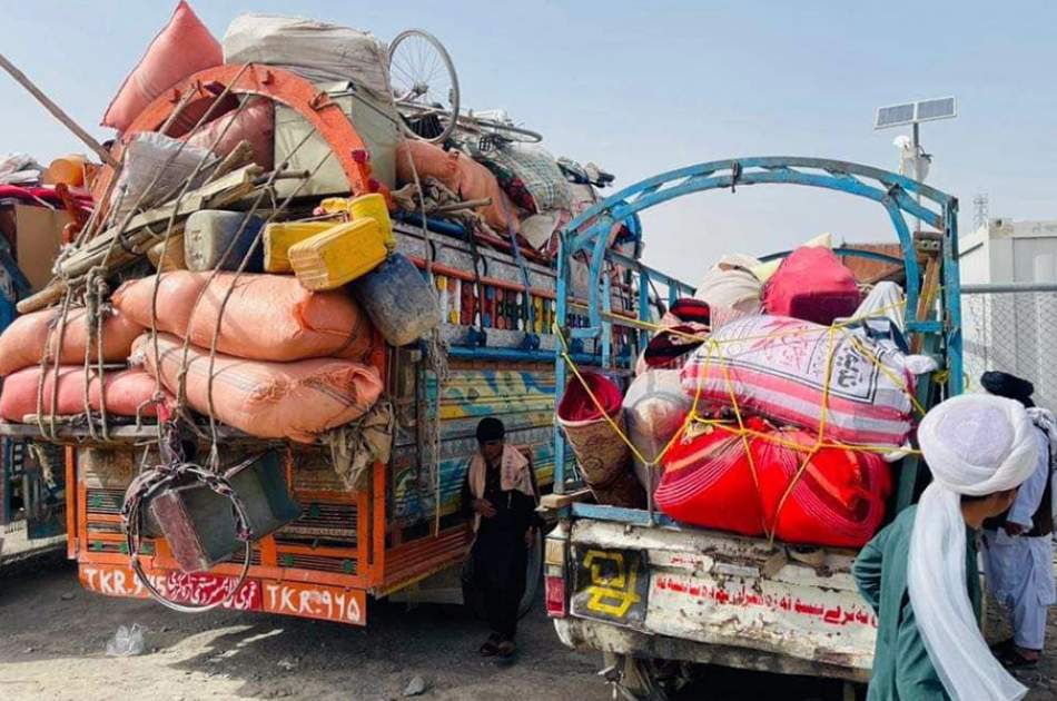 Hundreds of Afghan immigrants living in Pakistan returned to Afghanistan