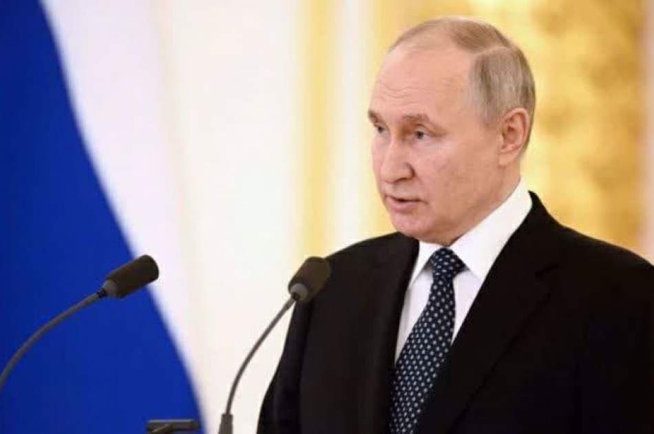 Putin: West is trying to  break Russia 