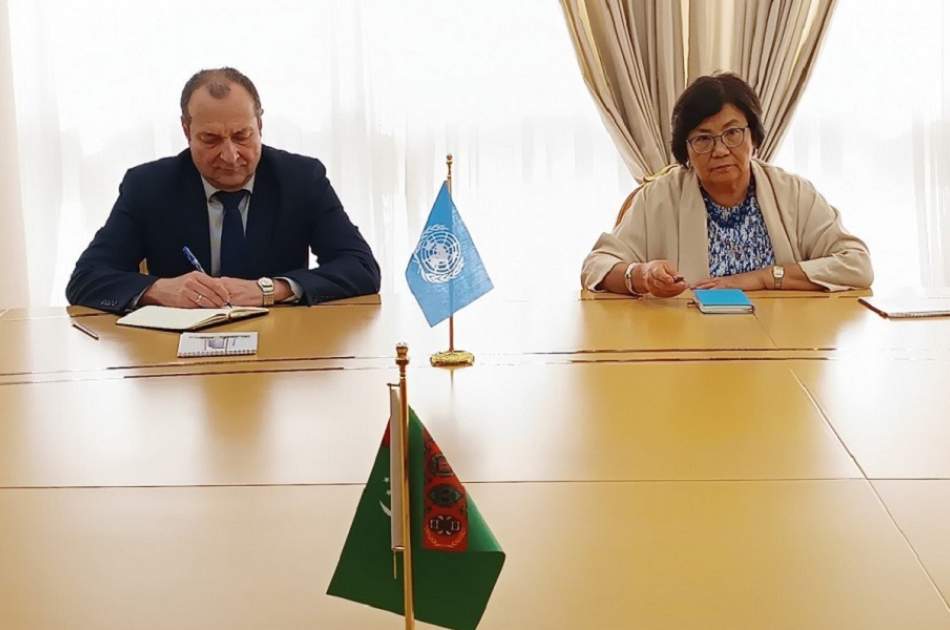 UNAMA’s head meets with Turkmenistan FM