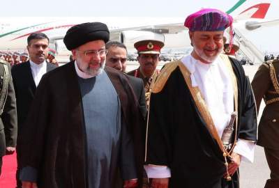 سلطان عمان طی سفری دو روزه وارد تهران شد