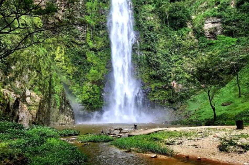 Polish tourists visit natural attractions of Ghanzi