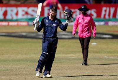Scotland inch closer to Super Six with comprehensive wins