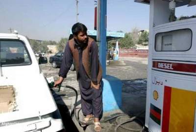 دلیل افزایش بهای تیل در بازارهای افغانستان؛ قیمت در بازارهای جهانی افزایش یافته است!