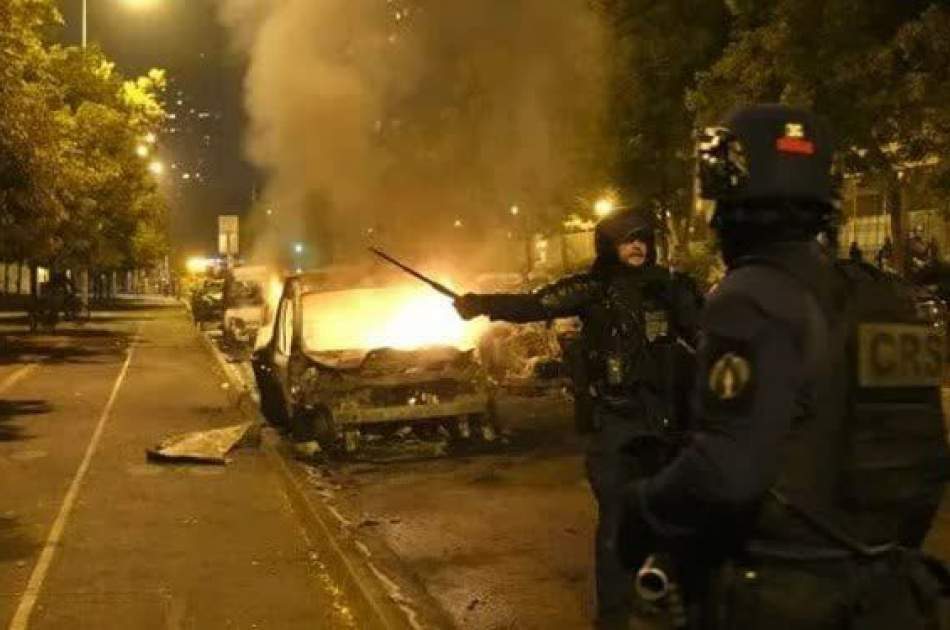 ادامه اعتراضات در فرانسه؛ در برخی شهرها حکومت نظامی شبانه برقرار شد
