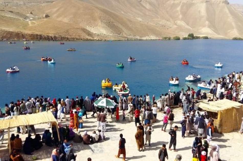 سخنگوی والی بامیان: حدود ۵۰ هزار گردشگر در سه روز عید از ولایت بامیان بازدید کرده اند
