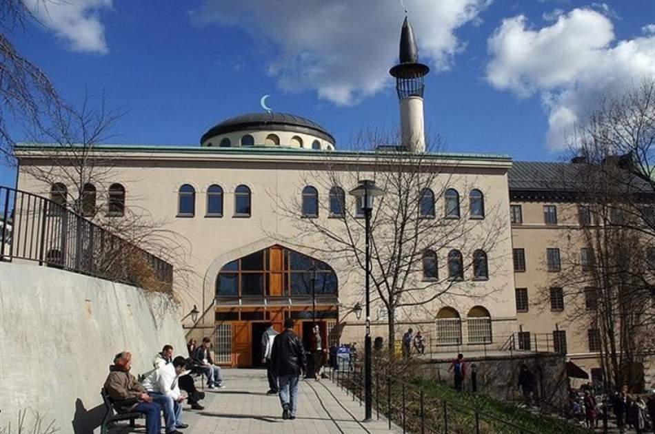 Sweden prohibits insulting the Holy Quran