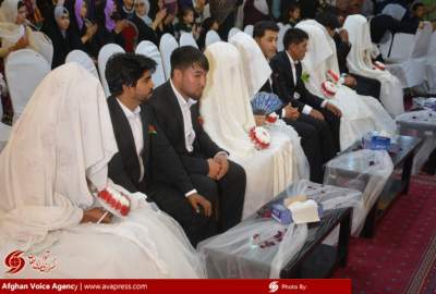 عروسی دسته جمعی 44 زوج جوان در کابل برگزار شد  <img src="https://cdn.avapress.com/images/picture_icon.png" width="16" height="16" border="0" align="top">