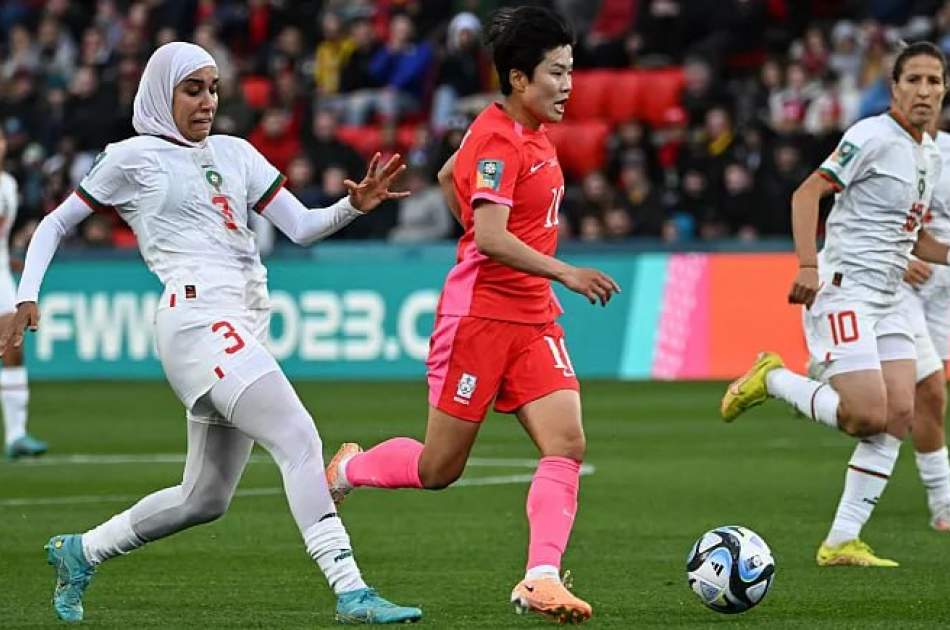 «نهیله بنزیه» نخستین بازیکن با حجاب اسلامی در رقابت جام جهانی فوتبال زنان