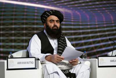 Muttaqi Meets Afghan Dignitaries, Businessmen in Qatar