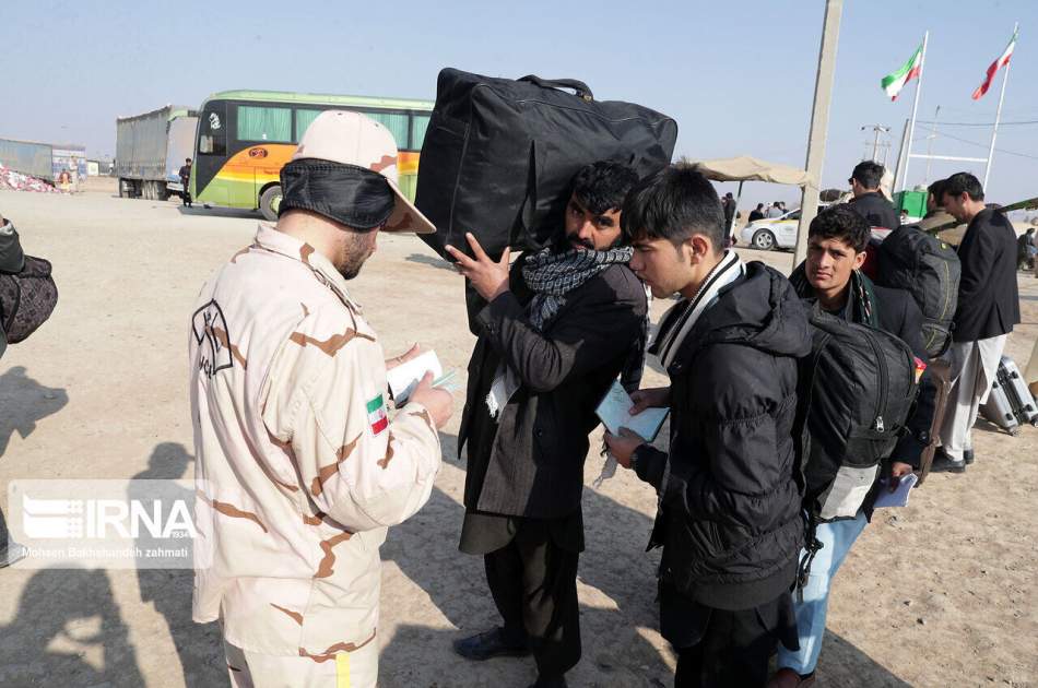 برگرداندن 224 هزار مهاجر غیرمجاز از ایران به افغانستان از ابتدای سال 1402 تاکنون
