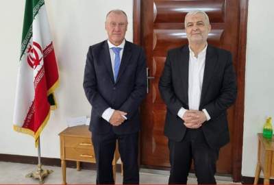 Joint cooperation in humanitarian and education-oriented affairs Kazemi Qomi met with the