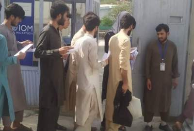 د پاکستان له زندانونو آزاد شوي ۳۶ افغان کډوال هېواد ته راستانه شول