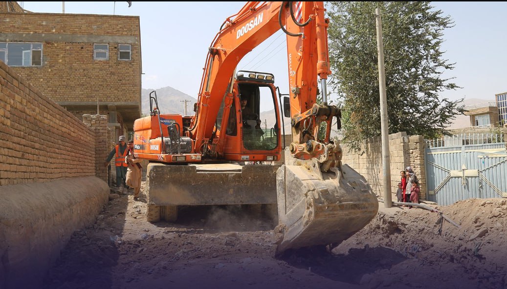 به منظور مدیریت آبهای سطحی؛ کار ساخت کانال جبارخان در غرب کابل آغاز شد