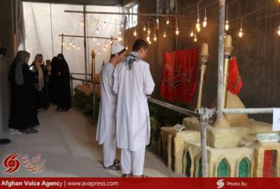 گزارش تصویری/ برگزاری نمایشگاه «جا مانده از بهشت به مناسبت اربعین حسینی» در شهر مزارشریف  