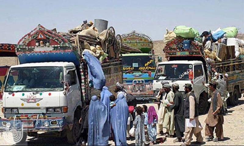 افغان‌های فاقد اسناد معتبر برای خروج از پاکستان باید۸۰۰ دالر بپردازند