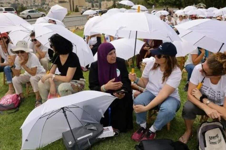 Israeli, Palestinian women hold joint rally for peace