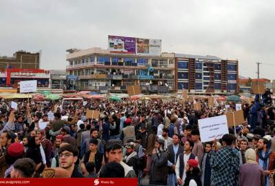 فیلم/ سر دادن «شعار مرگ بر اسرائیل و مرگ بر امریکا» در تظاهرات هزاران نفری امروز شهروندان کابل  <img src="https://cdn.avapress.com/images/video_icon.png" width="16" height="16" border="0" align="top">
