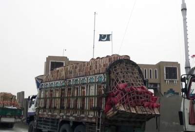 Afghan Traders Facing Problems At Spin Boldak Crossing