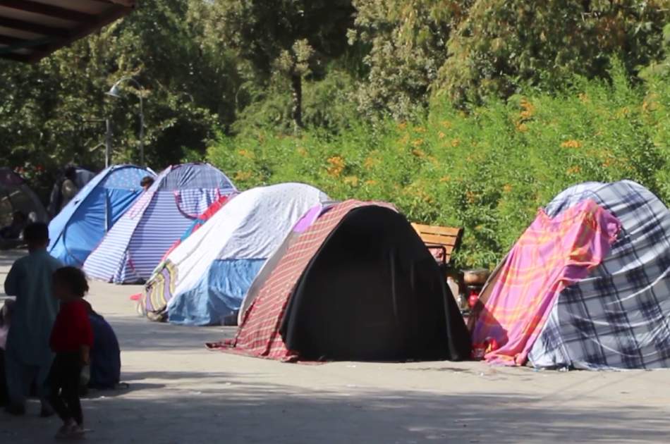 Herat Residents Remain in Tents, Fearing More Earthquake