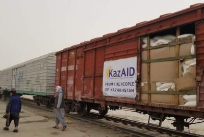کمک های قزاقستان برای زلزله زدگان هرات وارد بندر حیرتان شد