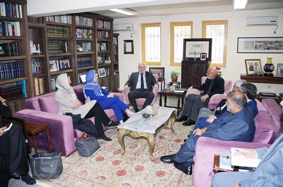 Former Afghan president Karzai meets UN’s special coordinator for Afghanistan