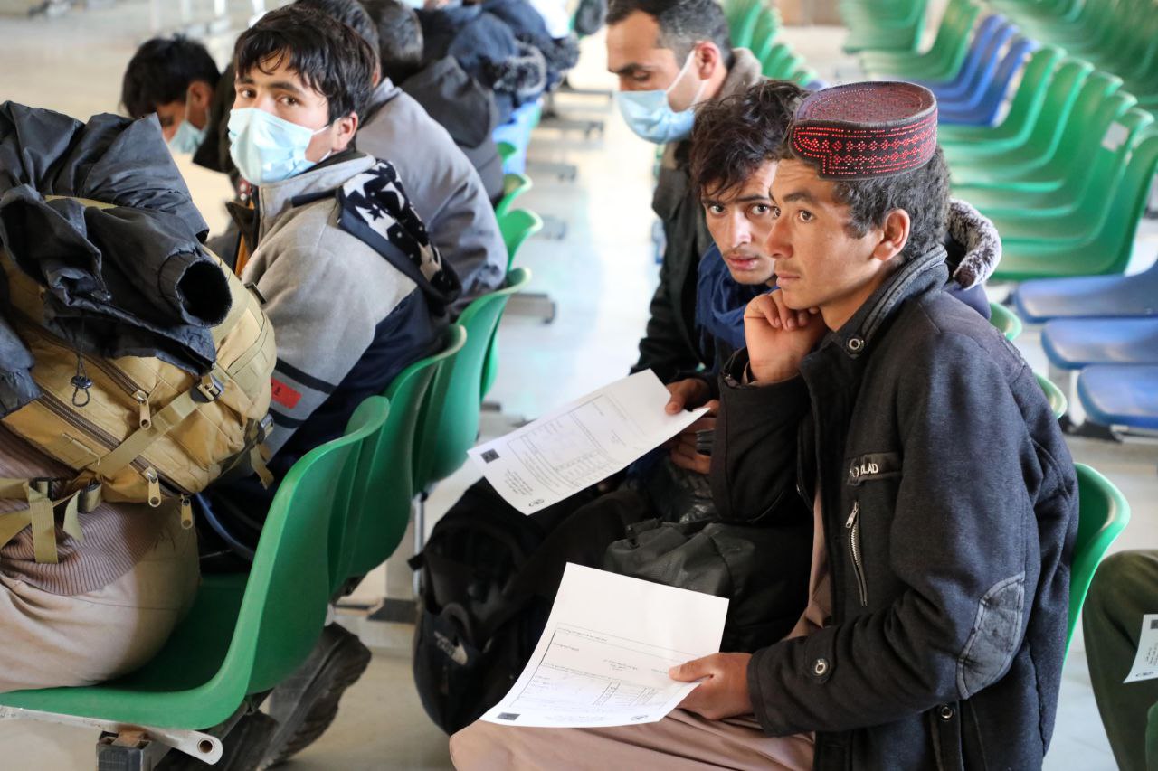 اتحادیه اروپا برای حمایت از عودت‌کنندگان به افغانستان ۱۵ میلیون یورو کمک می‌کند