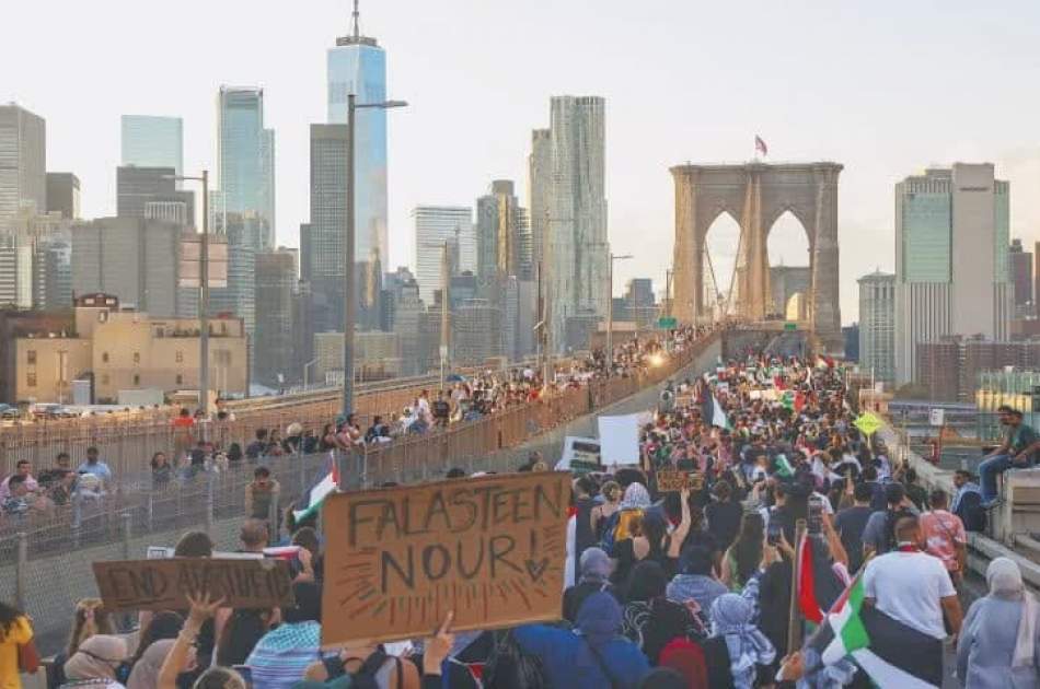 Thousands of pro-Palestinian protesters march in New York