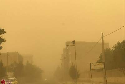 خیزش گرد و خاک شدید در شهر مزارشریف