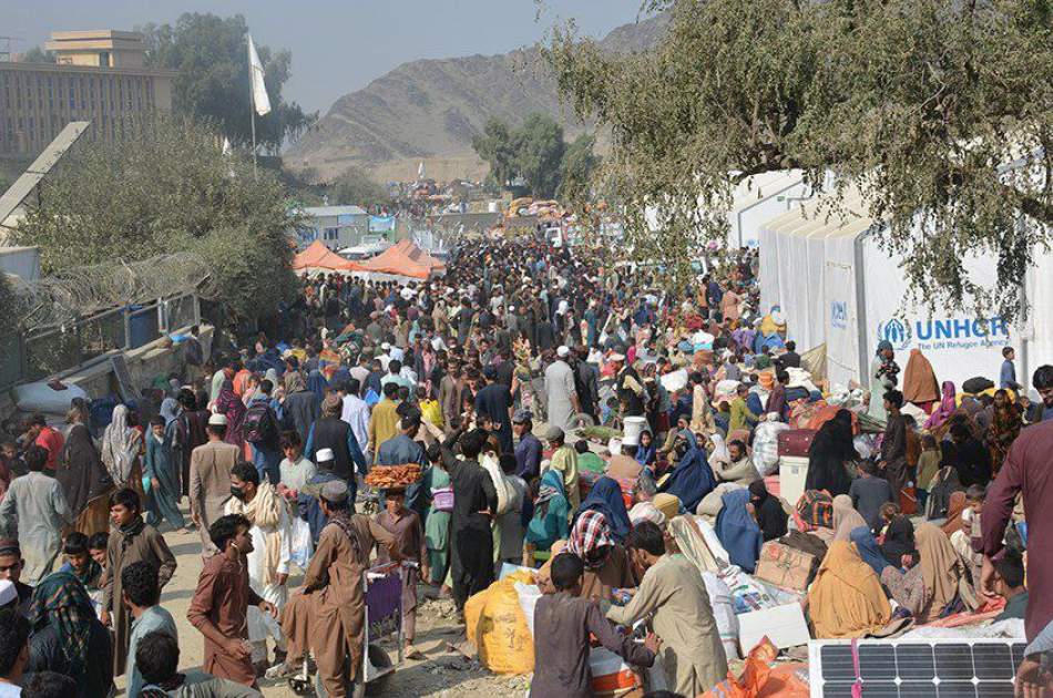 سازمان ملل: تاکنون ۲۱۰ هزار مهاجر از طریق تورخم به افغانستان برگشته اند