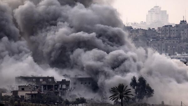 تداوم بمباران مناطق مختلف غزه/ یورش صهیونیست‌ها به کرانه باختری/ پاسخ موشکی سرایا القدس به اشغالگران