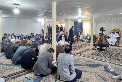 گزارش تصویری/ گردهمایی جمعی از شخصیت‌ها و نخبگان مهاجر در جلسه منادیان صلح مشهد مقدس  