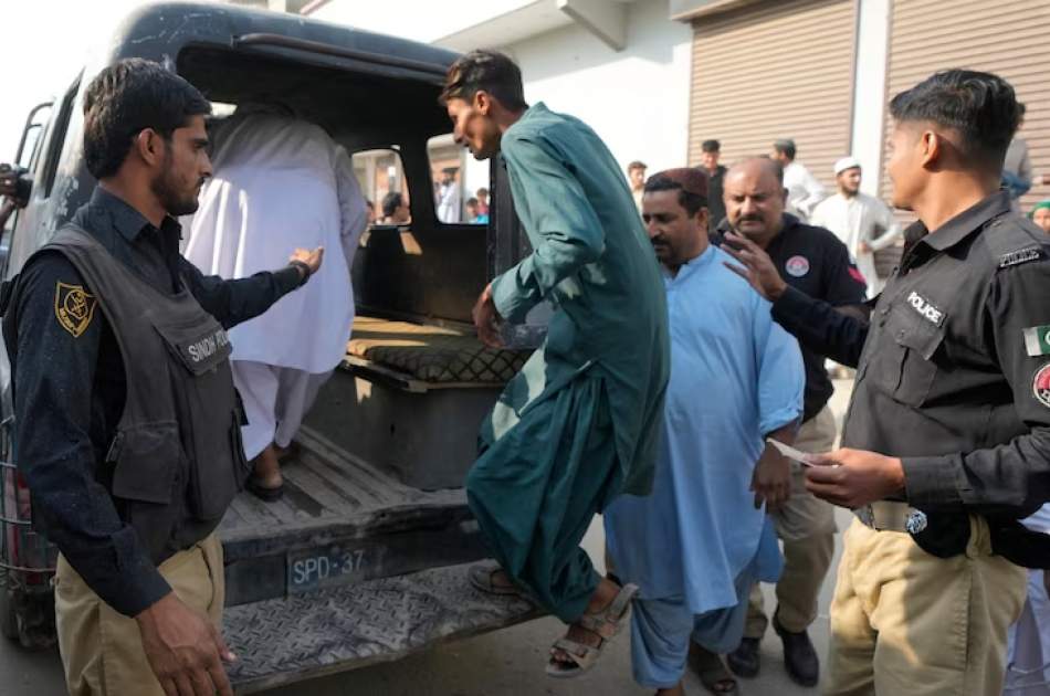 پاکستان با اخراج اجباری مهاجرین به دنبال چیست؟