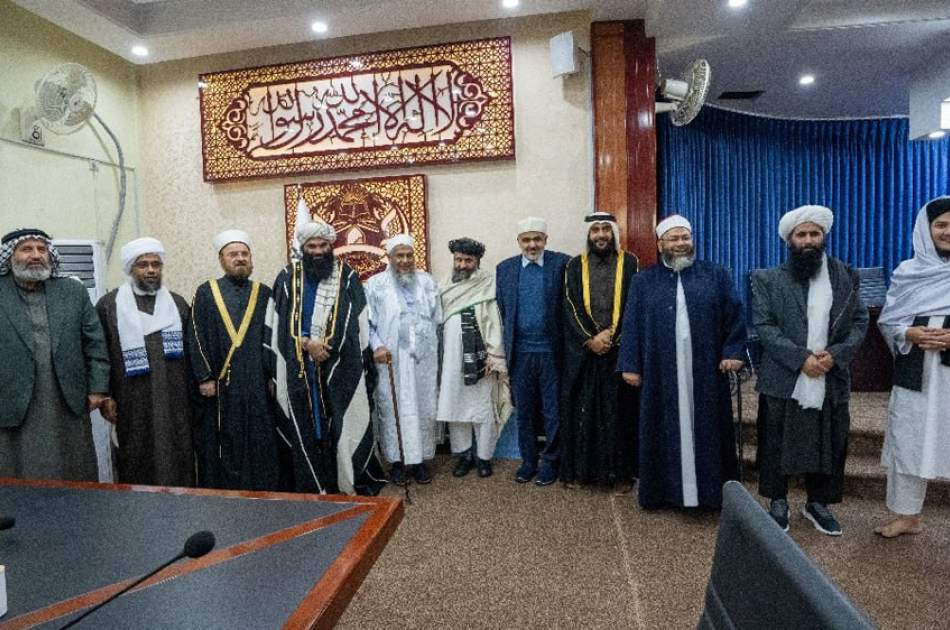 اکنون قدرت در افغانستان در دست عالمان دین است و آنان منافع کشور را بهتر درک می‌کنند