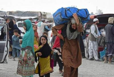 مسئولان: حدود ۴۴۰ خانواده روز شنبه از طریق تورخم به افغانستان برگشتند