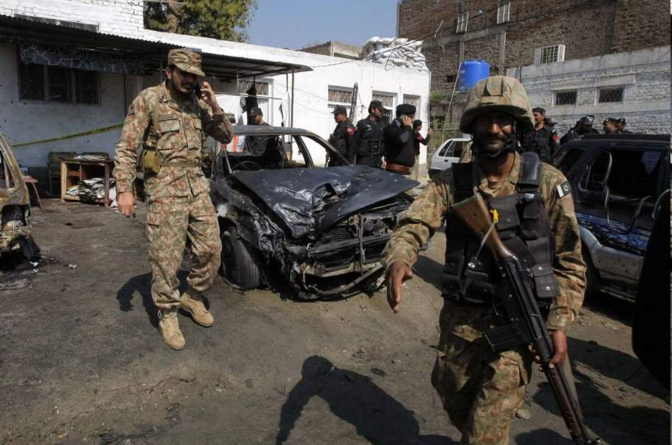 حمله انتحاری به پاسگاه پولیس در خیبرپختونخوا ۲۳ کشته برجا گذاشت
