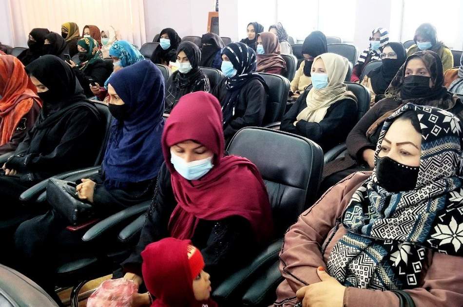 برگزاری مراسم تجلیل از روز ملی «کارکنان صحی جامعه» در شهر مزارشریف