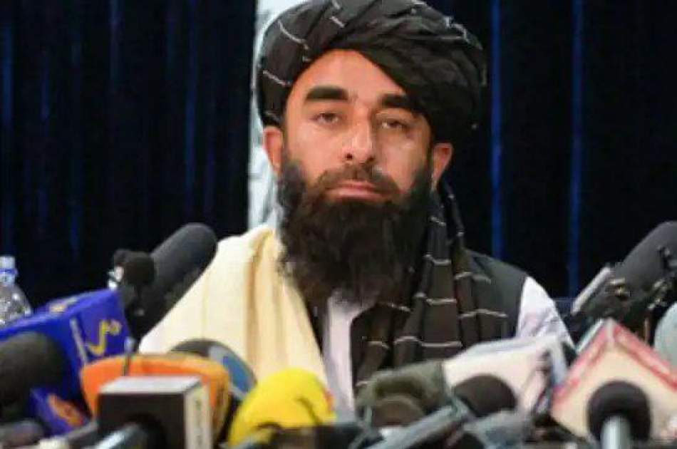 دعوت از مولانا فضل‌الرحمان به کابل؛ مجاهد: می‌خواهیم جلو تبلیغات را بگیریم