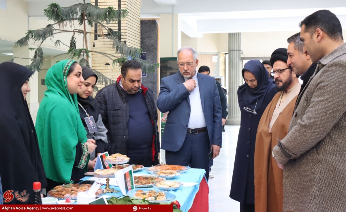 اولین جشنواره غذای ملل در دانشگاه آزاد اسلامی مشهد مقدس
