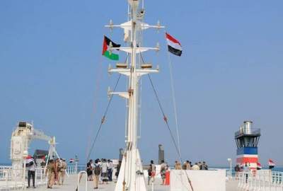 گاردین: در پی تهدید یمنی ها در دریای سرخ، ۱۰۰ کشتی مسیر خود را از کانال سوئز تغییر دادند
