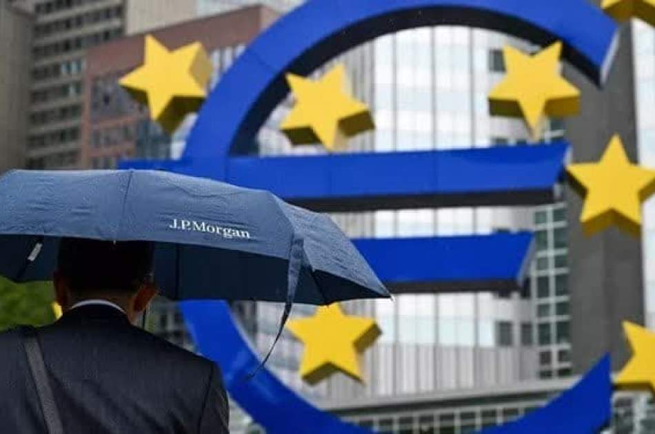 Survey: Eurozone Economy Faces Bleak 2024