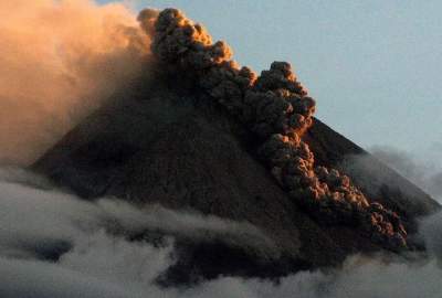 Homelessness of 2 thousand people due to the eruption of a volcano in Indonesia
