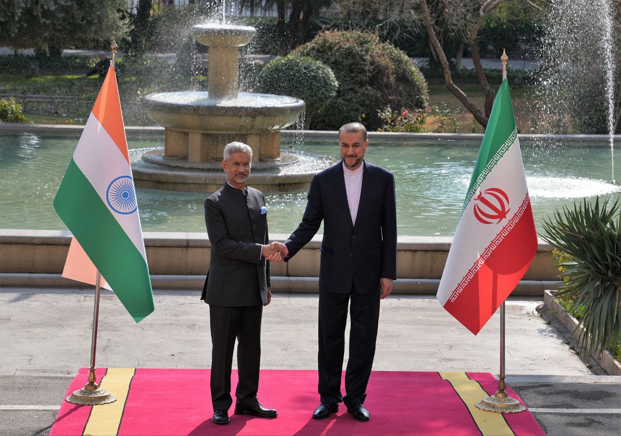 استقبال وزیر امورخارجه ایران از همتای هندی خود